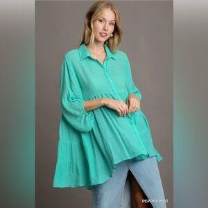 Peppermint Umgee tiered button down